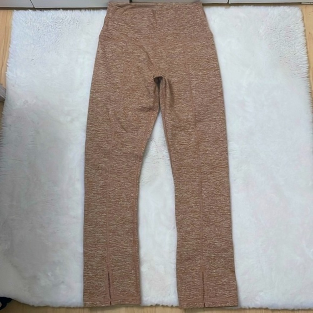 Aerie Offline The Hugger Highrise Leggings in Heathered Tan